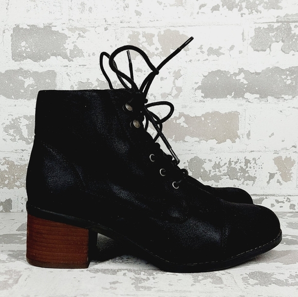 New Bella Vita Sarina Womens Black Block Heel Wide Lace Up Booties H174 - Picture 4 of 11